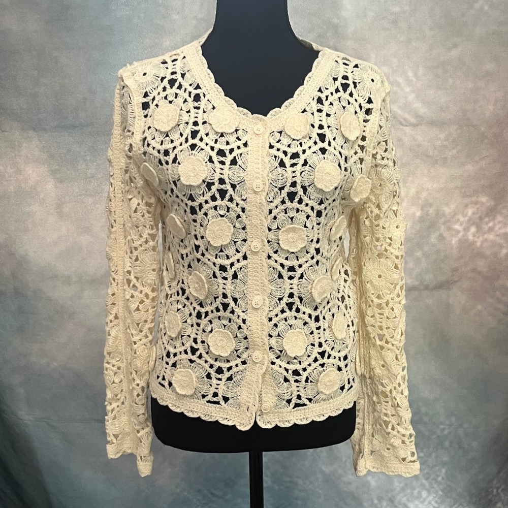 Liv Los Angeles Cream Floral Crochet Lace Cardigan 3D Rosette Button Front M